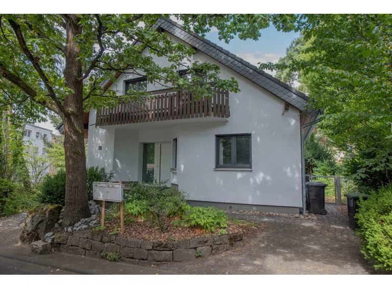 Zuwegung zum Haus