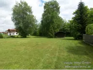 Titelbild für Das sonnige Grundstück lässt sich mit einem großzügigen Einfamilienhaus oder