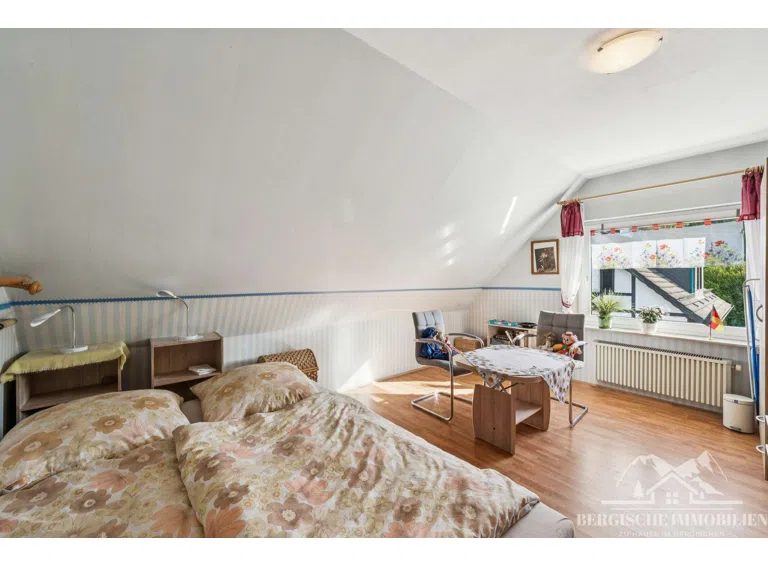 OG - Schlafzimmer 2