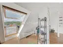 Schlafzimmer Spitzboden mit Klappbalkon