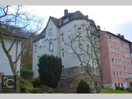 Titelbild für Dieses wunderschöne, 1908 erbaute Mehrfamilienhaus enthält 4 Wohneinheiten. In guter