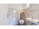 separates WC