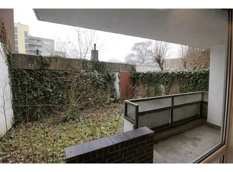 Balkon mit Zugang zum Garten