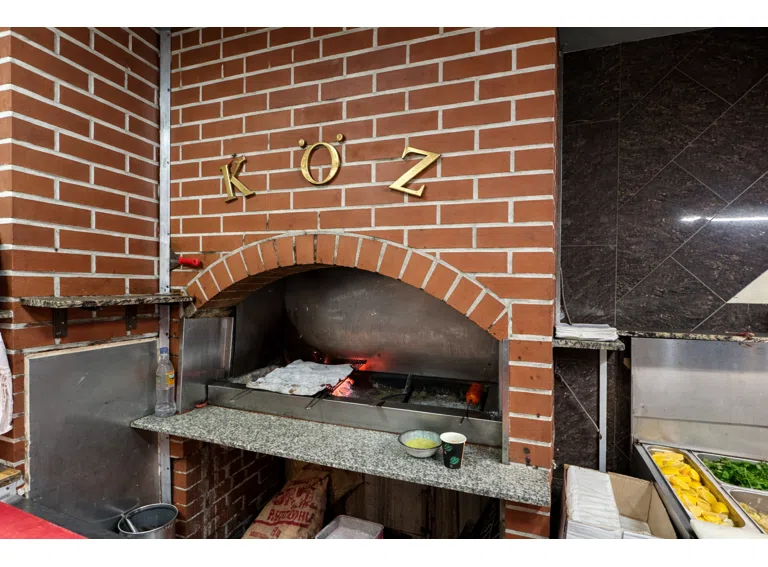 Holzkohlegrill