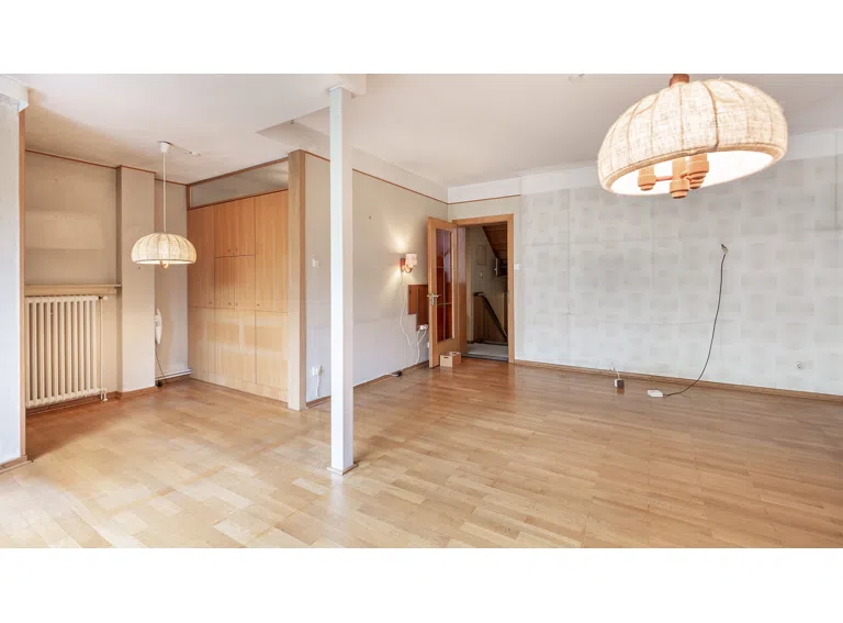 Wohn-/ Esszimmer