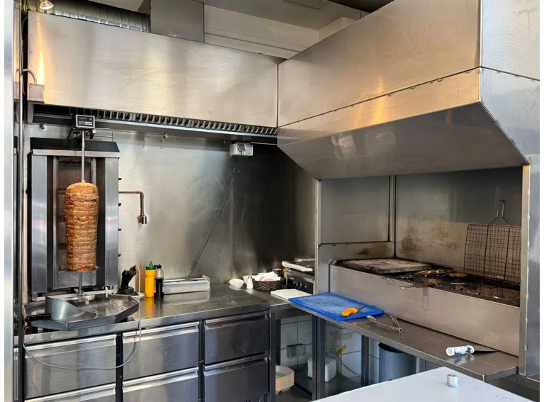 Holzkohlegrill Döner