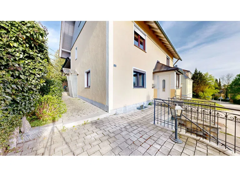 Außenansicht Altbau