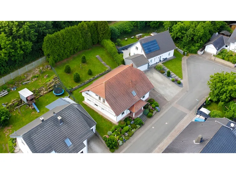 Drohnenaufnahme upscale