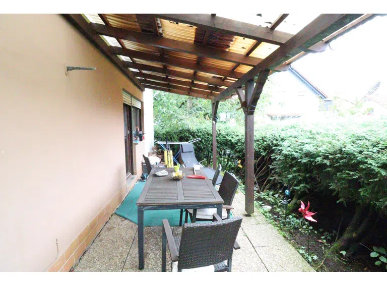 überdachte Terrasse