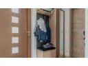 Hauseingang mit Garderobe