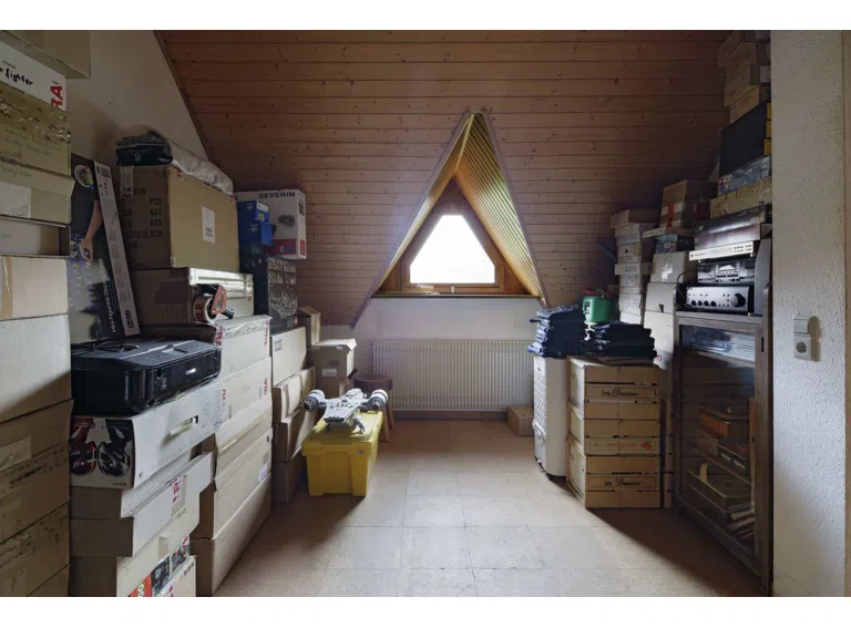 Zimmer über Garage