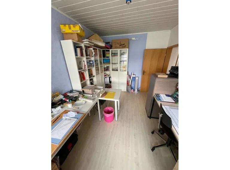 22 HH Arbeitszimmer