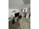 14 Wohnzimmer Richtung Bad