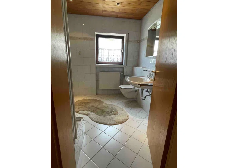 Badezimmer DG