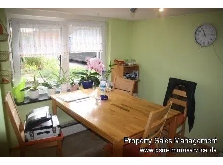 Esszimmer in der Küche.png