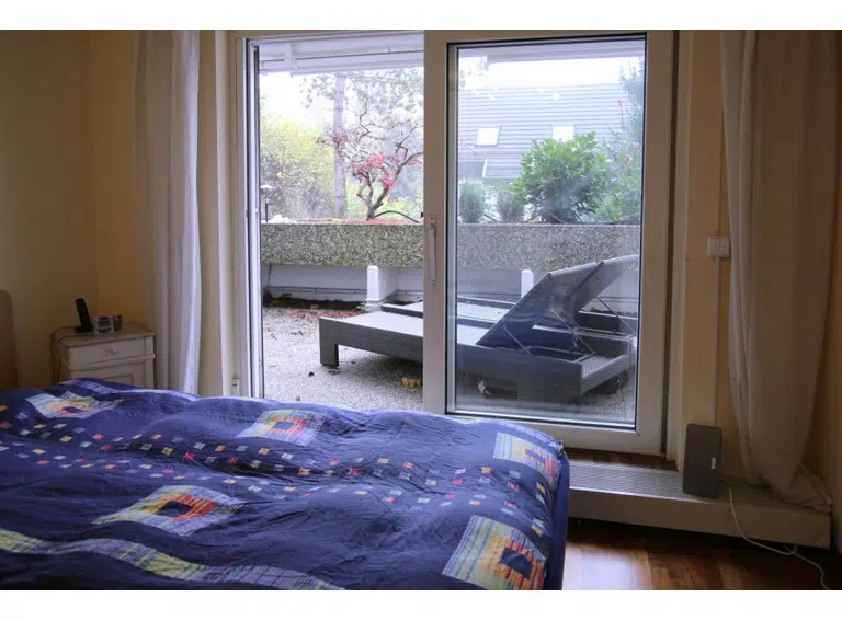 aus dem Bett auf die Sonnenliege