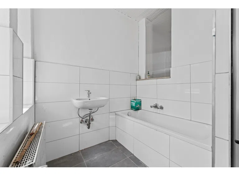 Bad mit Wanne