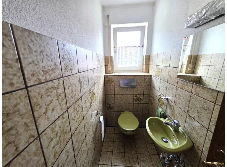 Gäste-WC EG