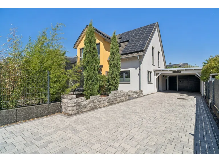 Außenansicht des Wohnhauses