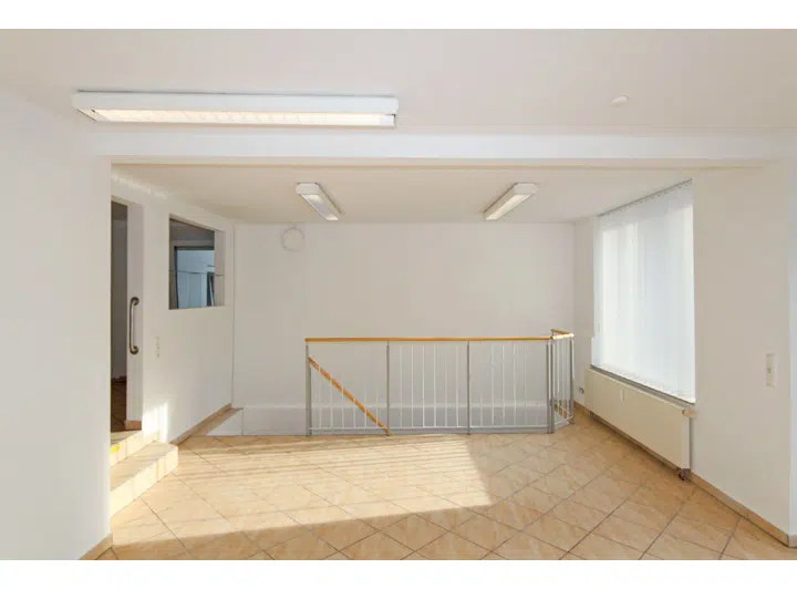 Laden-/Bürofläche EG (2)