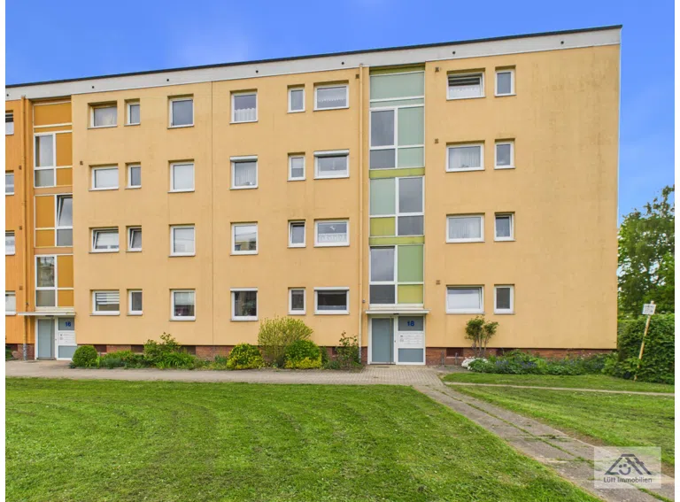 Hauseingang - Lütt Immobilien - Kiel.jpg