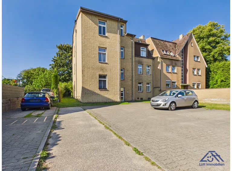 Hofseite - Lütt Immobilien - KIel
