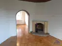 Wohnzimmer mit Kamin - Lütt Immobilien