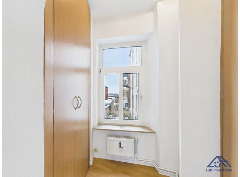 Schrankraum - Lütt Immobilien
