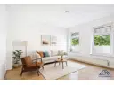 Wohnzimmer eingerichtet - Lütt Immobilien - Kiel