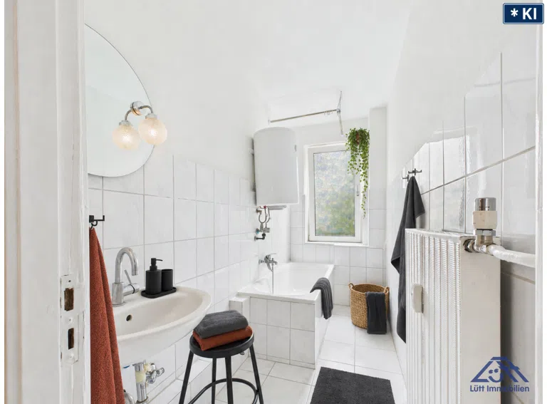 Badezimmer-01-Luett-Immobilien-Kiel-Gaarden