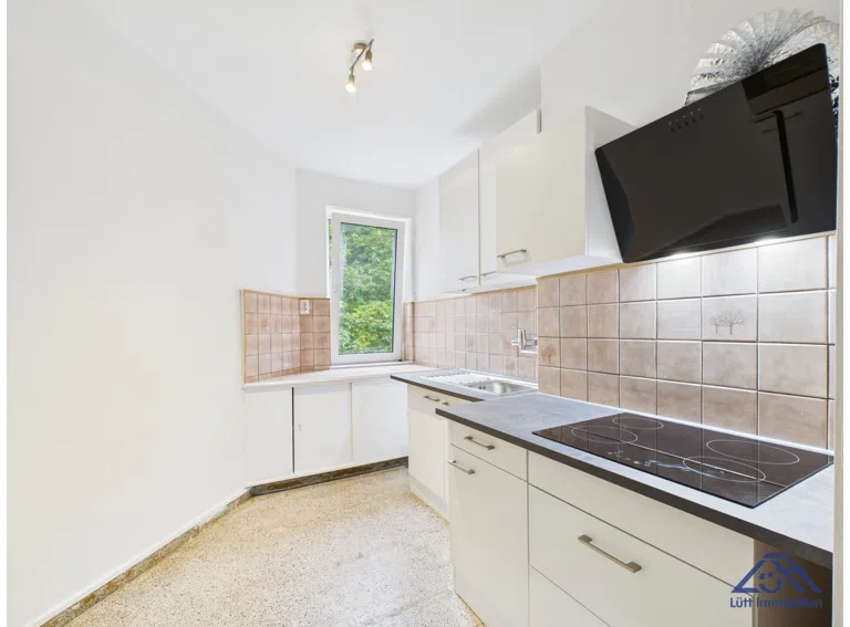 Kueche-Luett-Immobilien-Kiel-Gaarden
