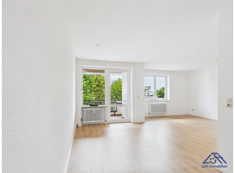 Wohnzimmer-Luett-Immobilien-Kiel-Mettenhof