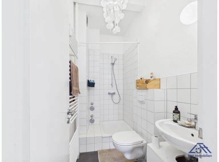 Badezimmer-Luett-Immobilien-Kiel-Suedfriedhof
