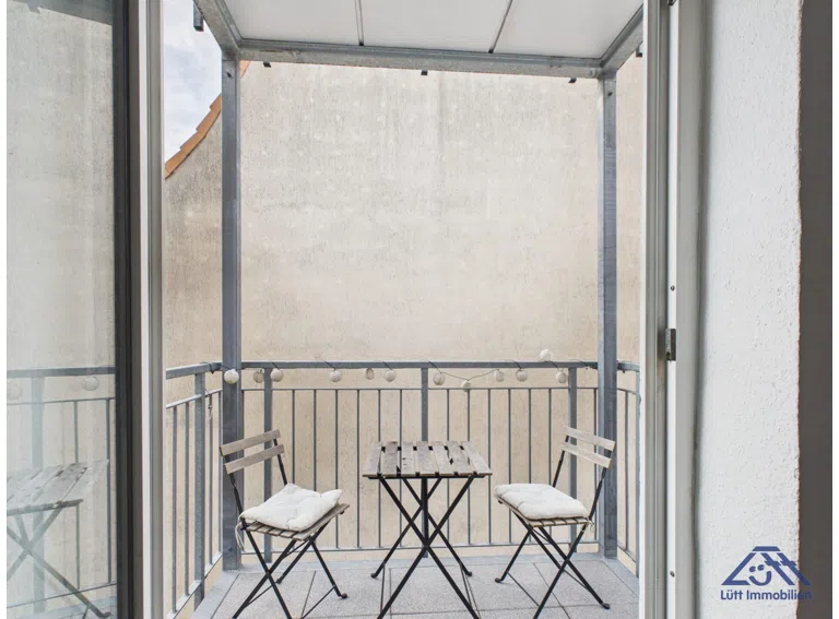 Balkon-Luett-Immobilien-Kiel-Suedfriedhof