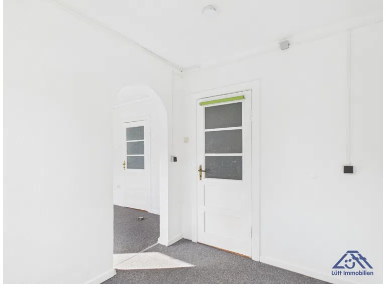 Ankleide, Kinderzimmer Eingang - Lütt Immobilien - Kiel