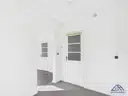 Ankleide, Kinderzimmer Eingang - Lütt Immobilien - Kiel