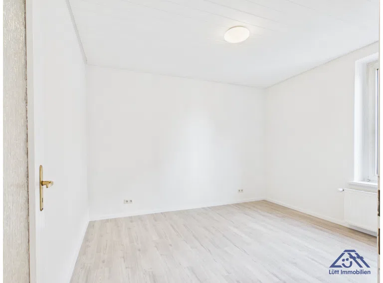 Zimmer-Luett-Immobilien-Kiel-Gaarden.jpg