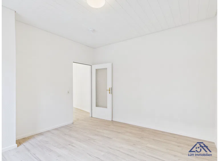 Zimmer-Luett-Immobilien-Kiel-Gaarden.jpg