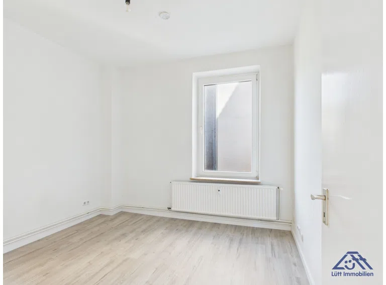 Zimmer - Lütt Immobilien - Kiel Gaarden