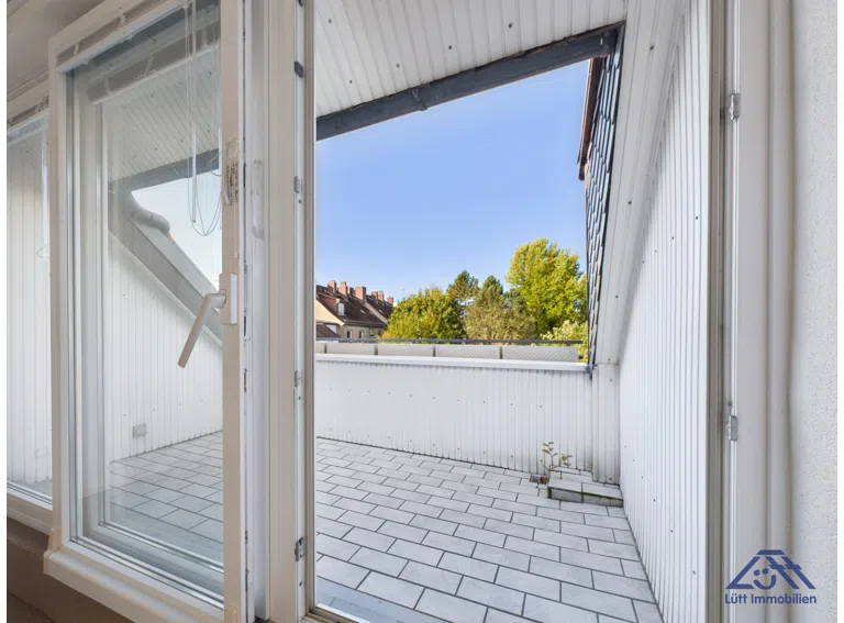 Zugang Balkon - Lütt Immobilien - Adalbertstraße