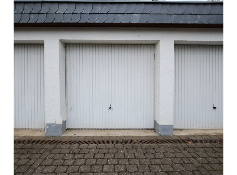 10 Garage