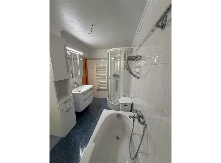 Badezimmer EG