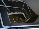 13d inneres Treppenhaus, Zugang großer Nebenraum