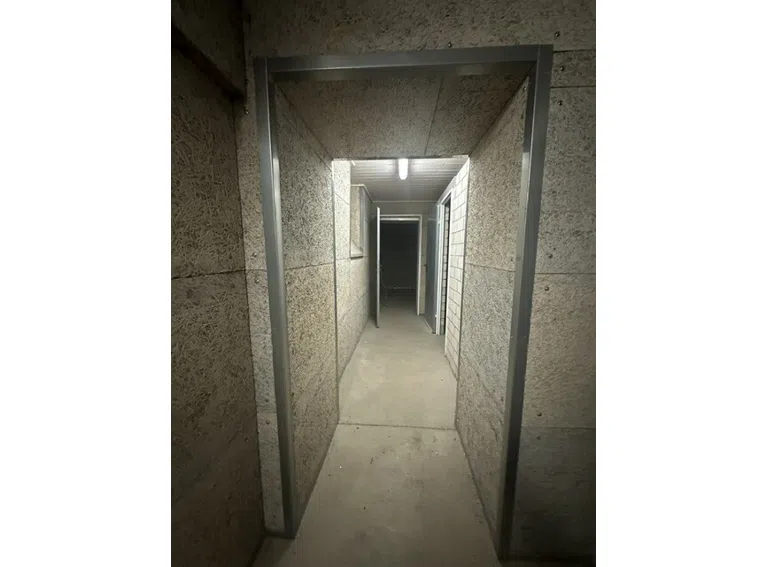 Keller