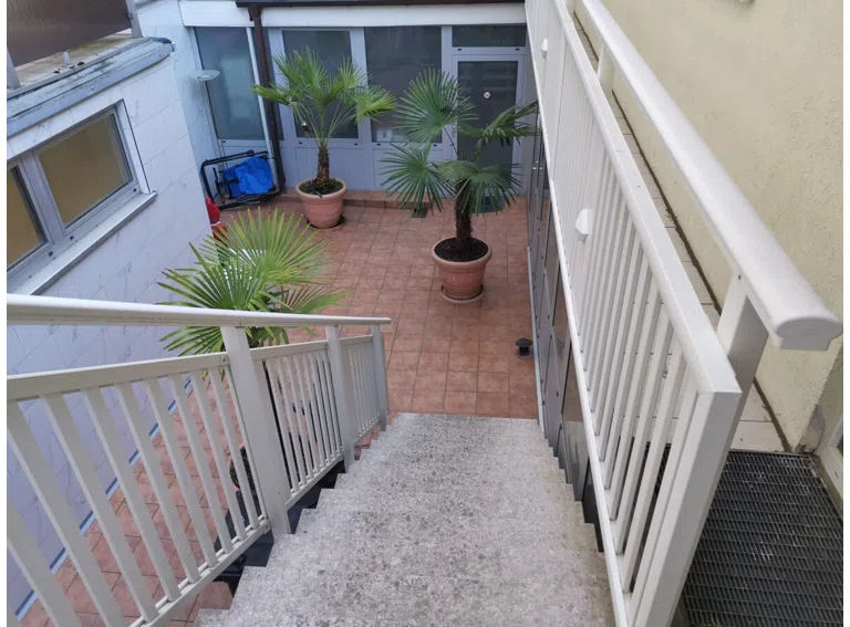 Treppe zum Büro