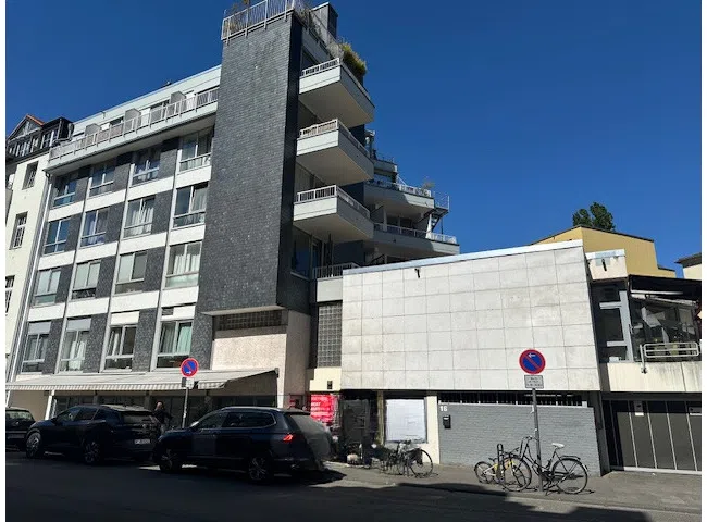 Straßenansicht