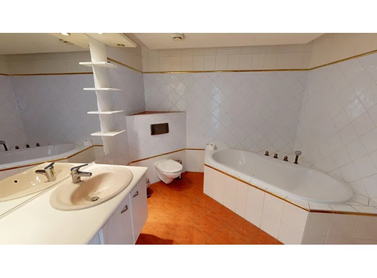 Badezimmer 1
