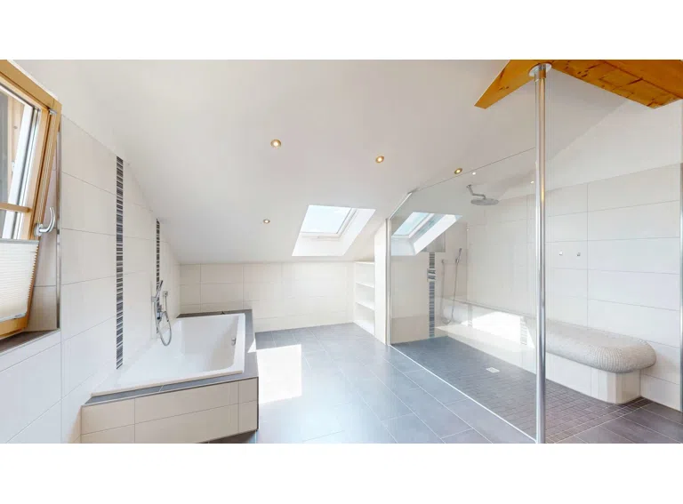 Badezimmer DG