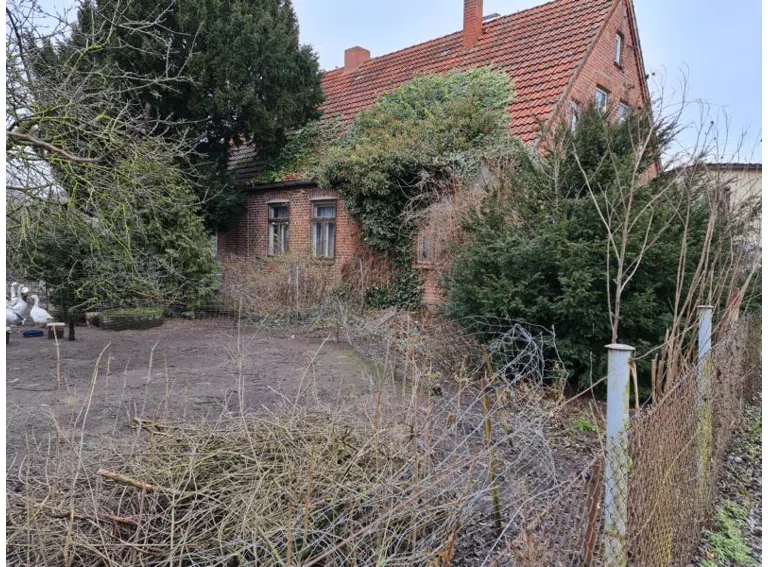 Grundstück/Altbestand