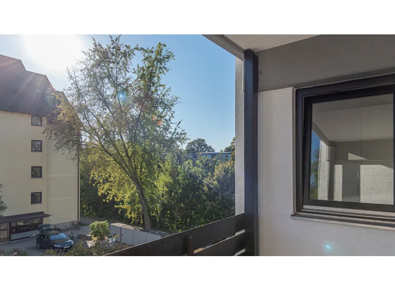 Loggia vor Wohnzimmer